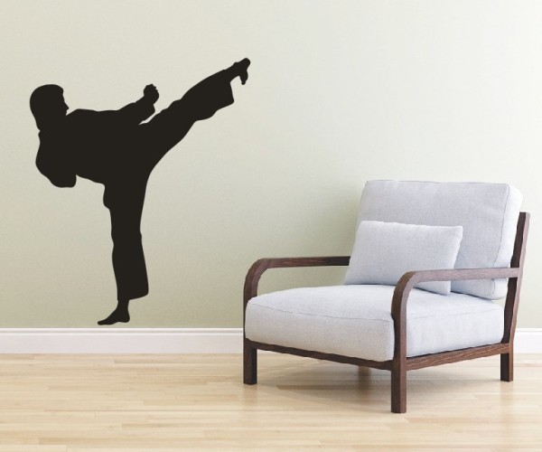 Wandtattoo Sportschatten | Ein Karate - oder Judokämpfer kickt als Silhouette günstig kaufen