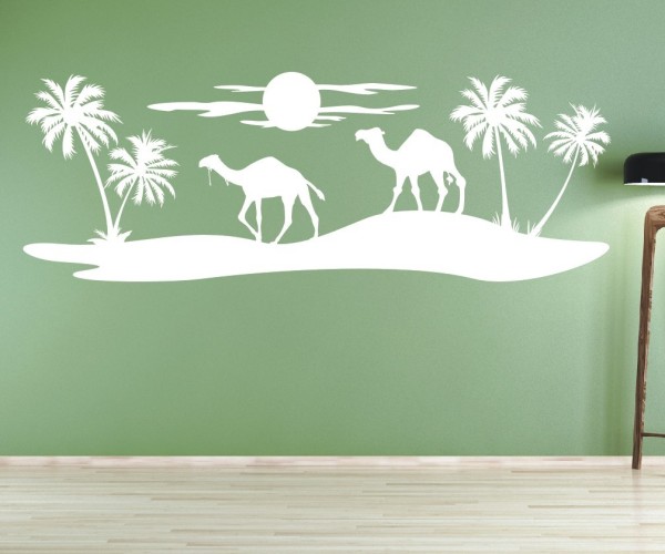 Wandtattoo mit Landschaft in der Wüste | Kamele laufen in der Sonne unter Palmen. | ✔Made in Germany  ✔Kostenloser Versand DE